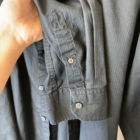 Van Heusen Long Sleeve Button Down Shirt - Picture 5 of 5